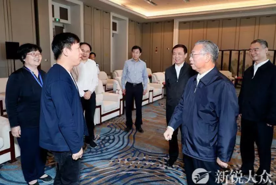 繼承“魯劇”優(yōu)良傳統(tǒng)，守正創(chuàng)新，培根鑄魂——山東影視精品創(chuàng)作及產(chǎn)業(yè)發(fā)展座談會舉行