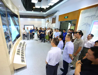 反腐倡廉，警鐘長(zhǎng)鳴! 山影組織參觀警示教育基地